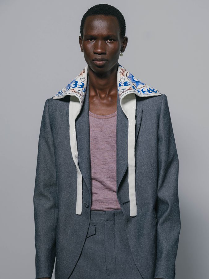 Grey tailoring, backstage